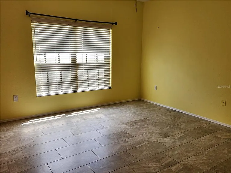 6330 Green Oak Cir #6330 — Photo 9
