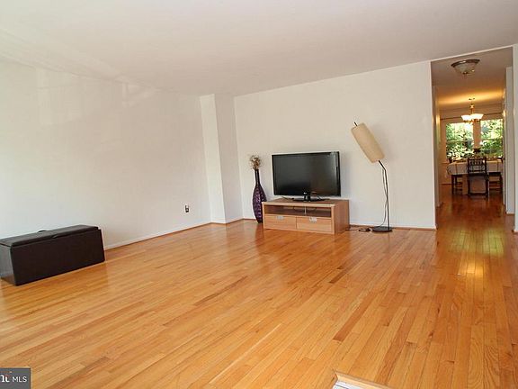 4th image of 6132 Old Brentford Ct