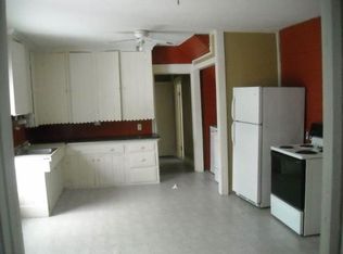460 Main St APT 1, Lincoln, ME 04457