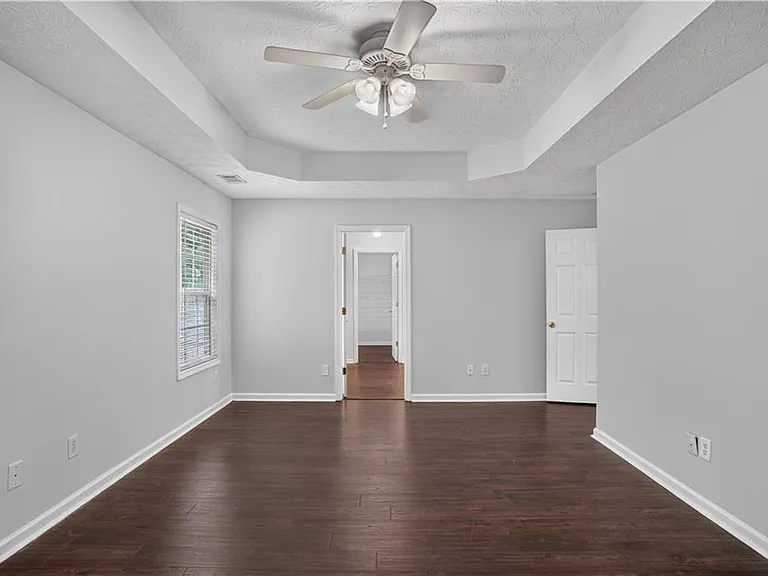 325 Shadowbrooke Cir — Photo 24