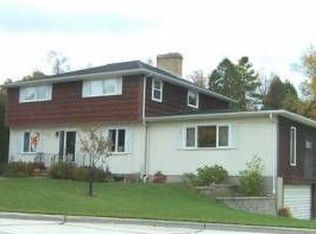 2833 45th St, Two Rivers, WI 54241