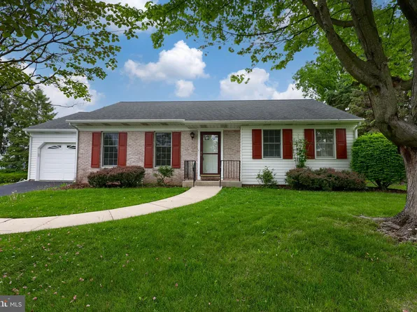 105 Florentine Dr, Willow Street, PA 17584