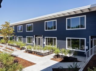 3132 SW Marigold St APT 7, Portland, OR 97219