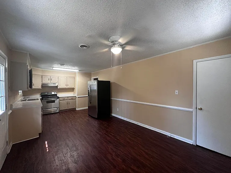 2377 Dublin Dr — Photo 8