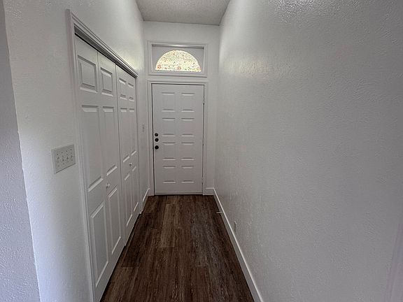 4th image of 109 Misty Ct