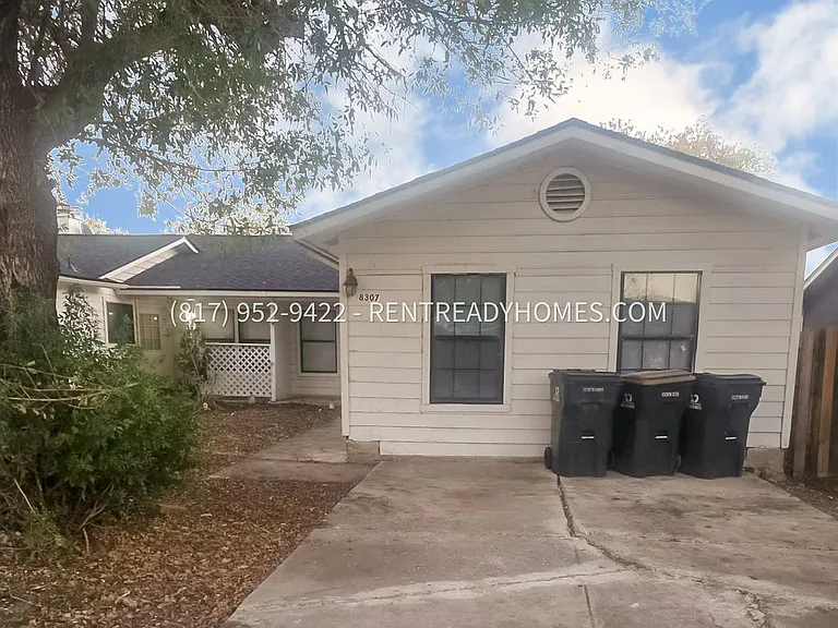 8307 Forest Ridge Dr — Photo 3