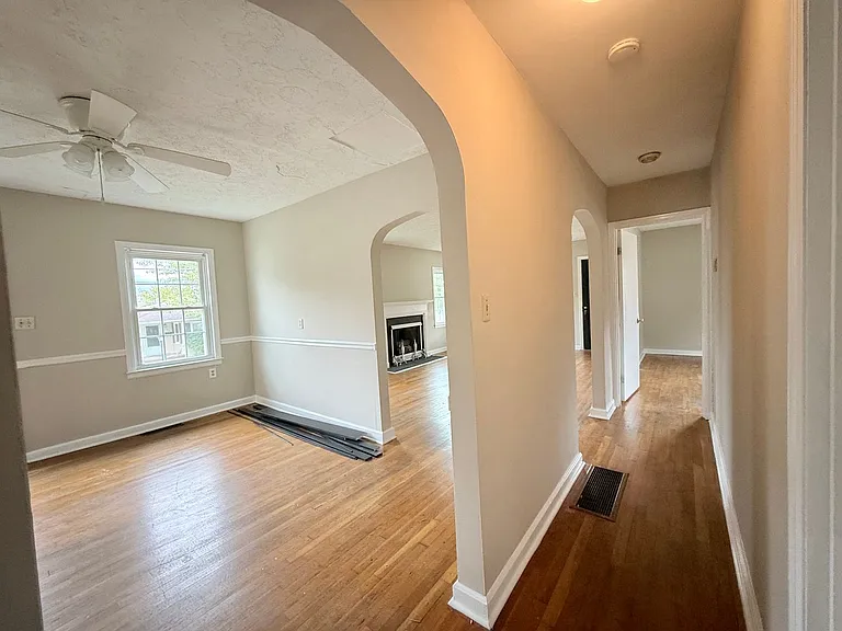 112 Bellevue Dr — Photo 4