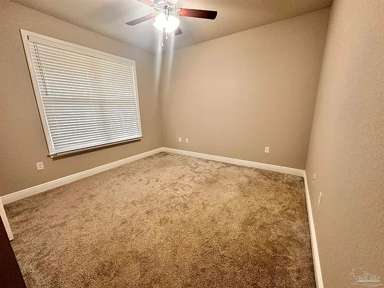 2346 Habersham Ln — Photo 18