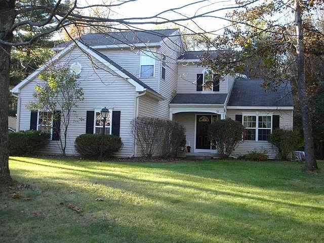 1st image of 18 Hyde Ct