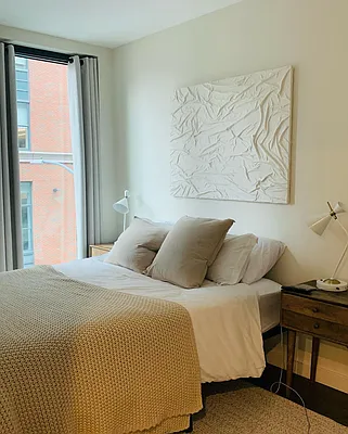 Rented by E Realty International Corp | media 33