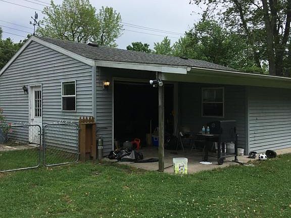 4th image of 1450 Rose Ave