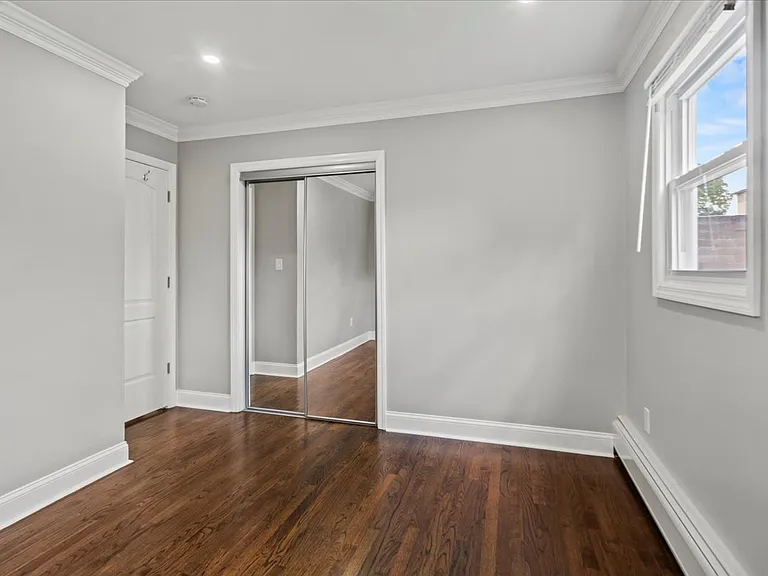 130 Gaston Ave #1 — Photo 11