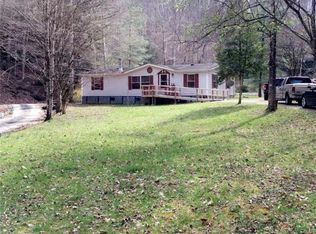521 Buckeye Frk, Sod, WV 25564