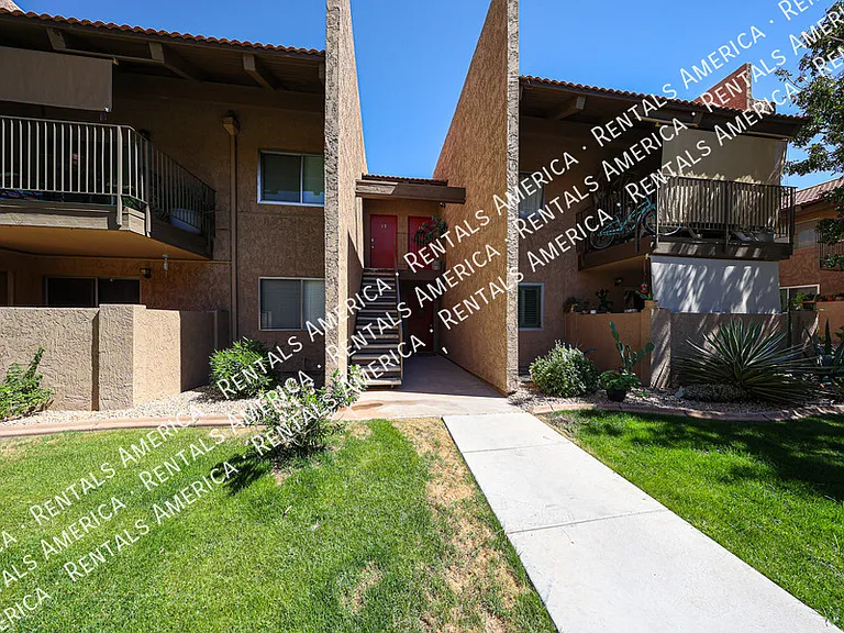 5525 E Thomas Rd #I3 — Photo 3