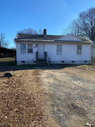 811 Cole St Photo 1