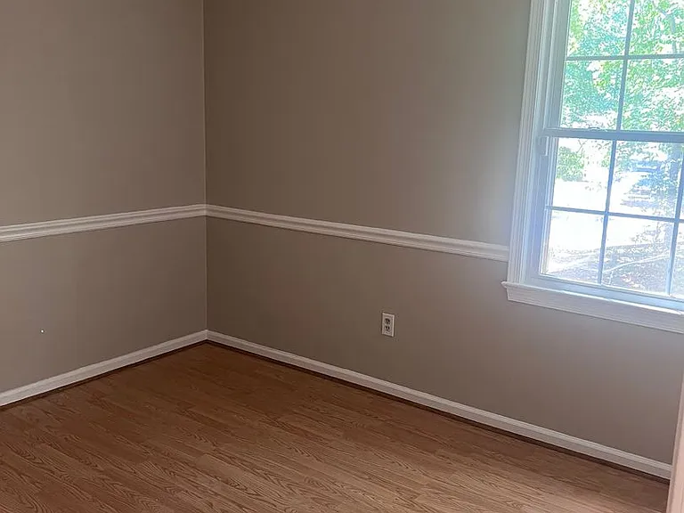 102 Harbin Ct — Photo 17