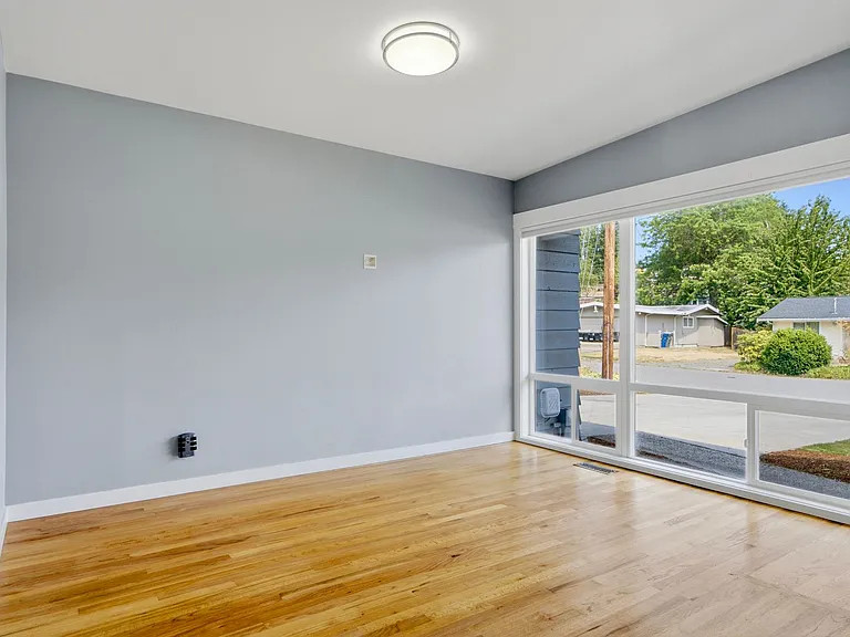 16015 SE 9th St — Photo 18