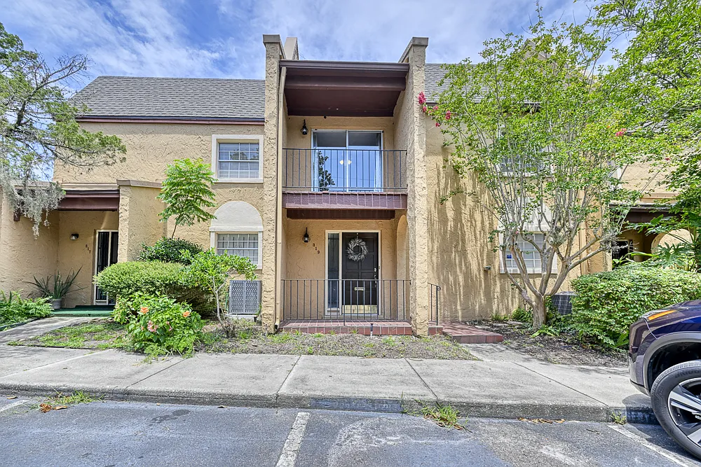 3 bed, 1800 sqft, $2,125 — Photo 1