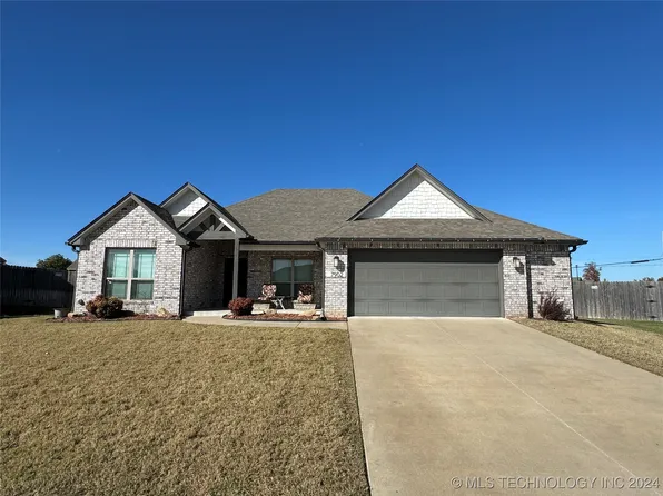 7902 S Chestnut Ave, Broken Arrow, OK 74011