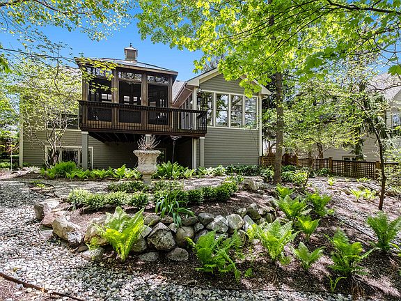 3rd image of 2906 Woodgate Ln