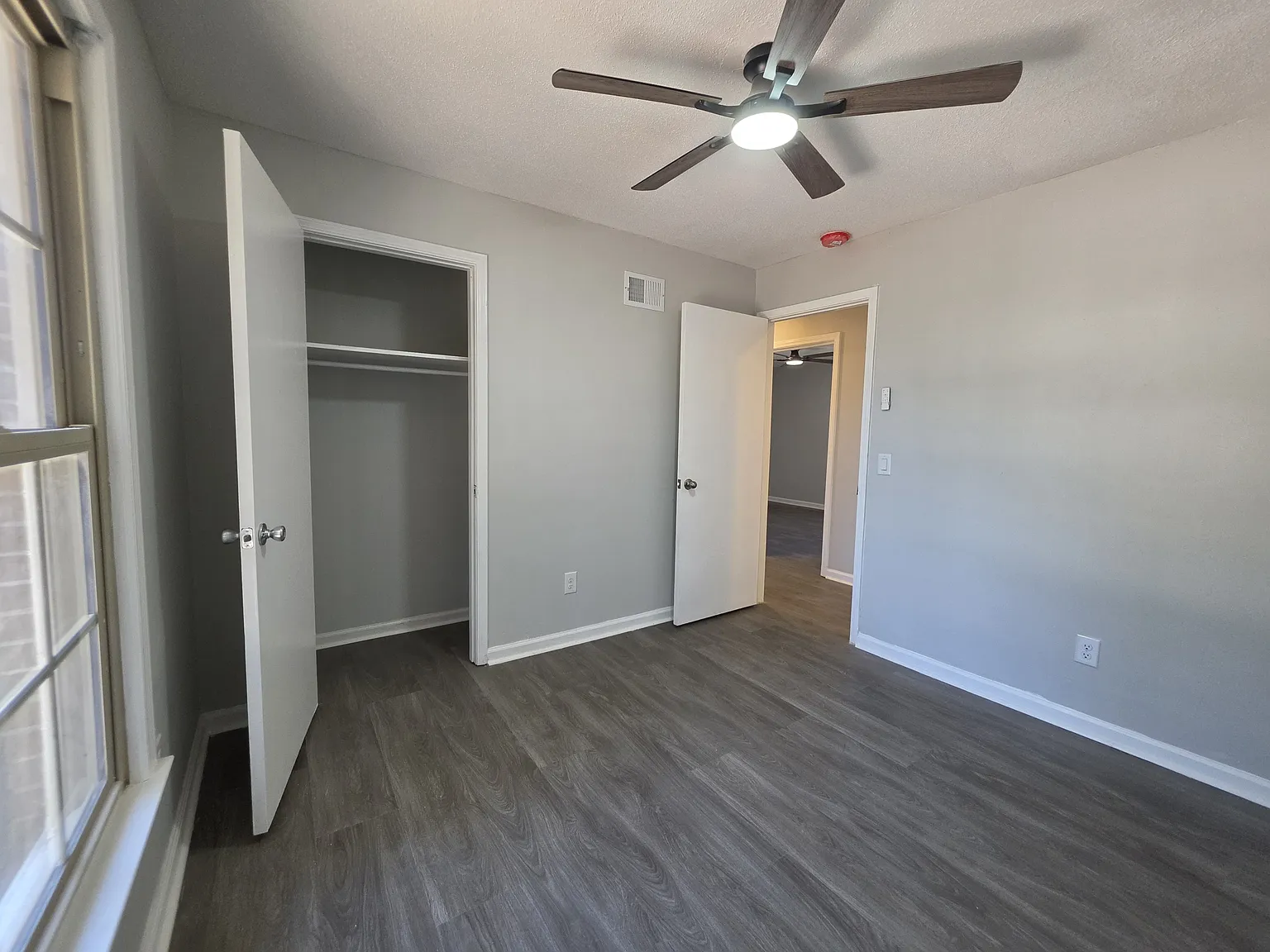 4 bed, 1861 sqft, $2,200 — Photo 4