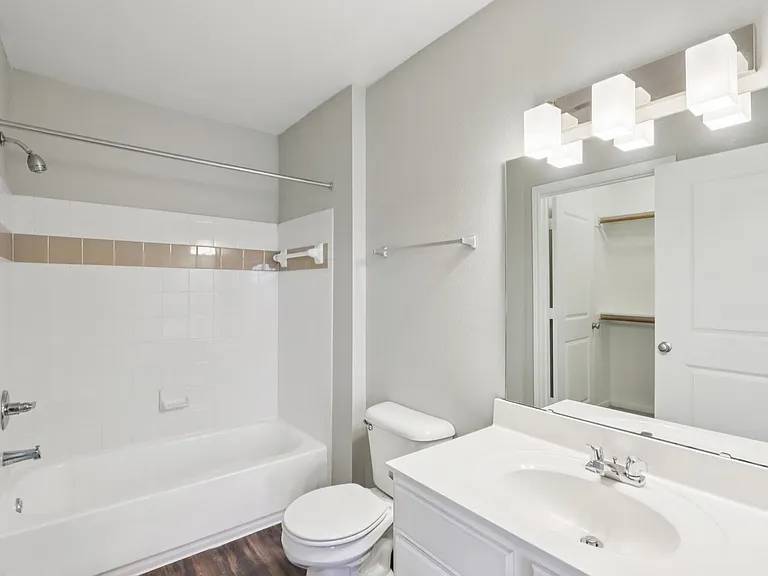 City View Farm Apartments — Photo 32