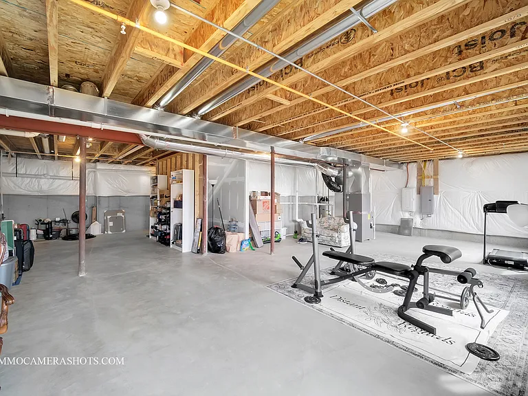 1398 Kessler Dr — Photo 18