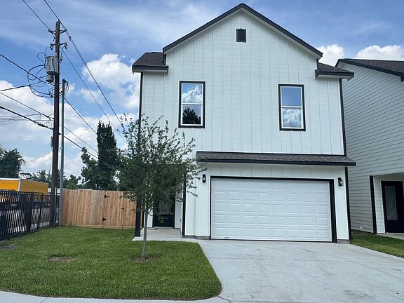 2nd image of 1310 Duff Ln