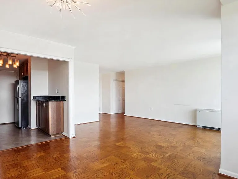 10500 Rockville Pike #1120 — Photo 7