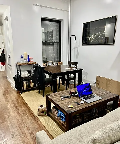 229 W 16th St #1C — Photo 15