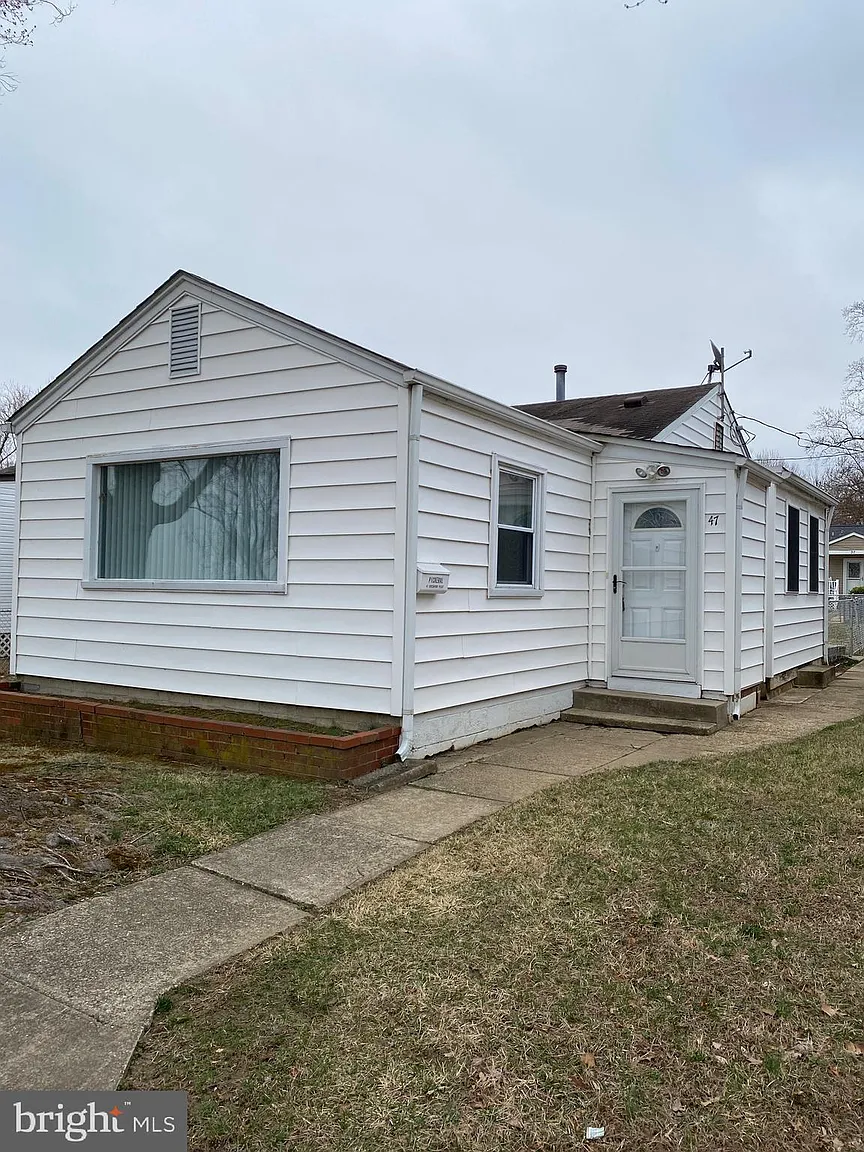 47 Greenwood Pl photo 1