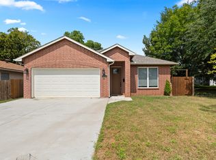 207 W Wilson Ave, Sherman, TX 75090