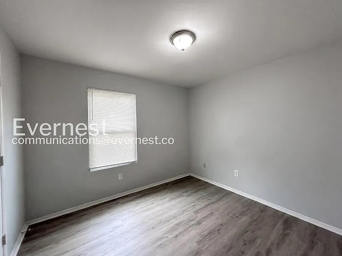 5654 Bradley Cir — Photo 11