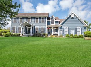 7N310 Ridge Line Rd, Saint Charles, IL 60175