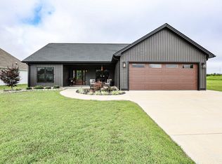 307 Parkway Dr, Mayfield, KY 42066