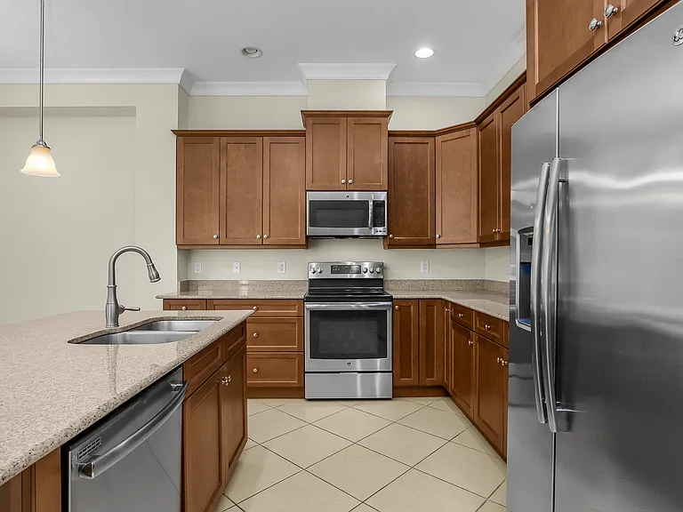 7162 Dominica Dr — Photo 10