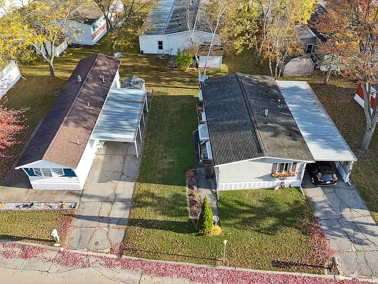 Lawndale Estates — Photo 34