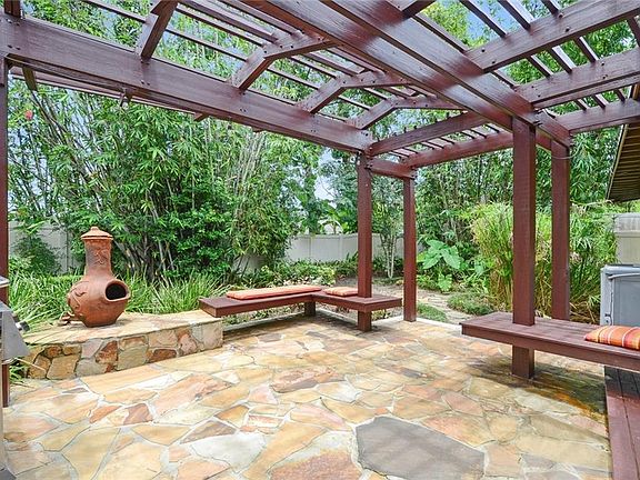 5th image of 606 Mayfair Cir