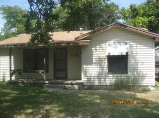 709 N Barbara St, Waco, TX 76705