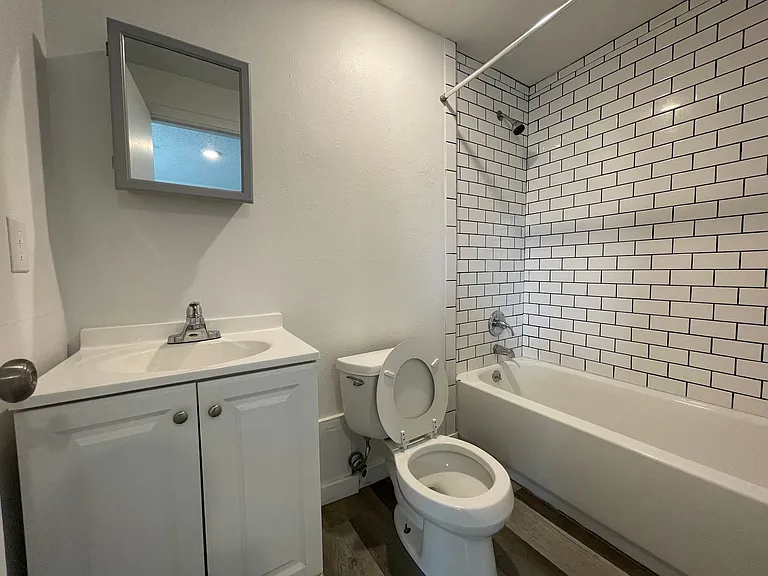 Ruby Apartments! — Photo 6