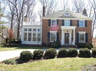 26913 Wolf Rd, Bay Village, OH 44140