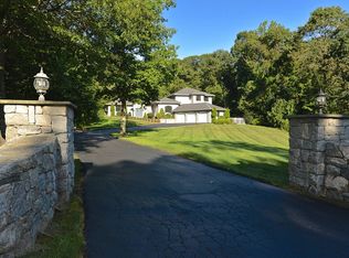 3 Aspetuck Ln, Oxford, CT 06478