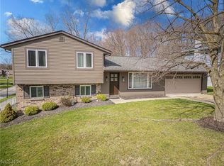 9514 Munich Dr, Parma, OH 44130