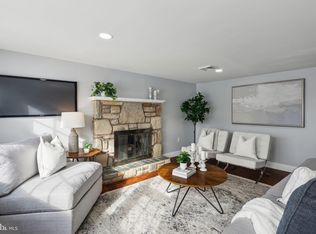 585 Moyer Rd, Souderton, PA 18964