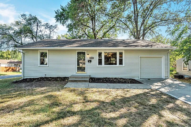 3 bed, 2.0 bath, 1778 sqft, $1,850 — Photo 1