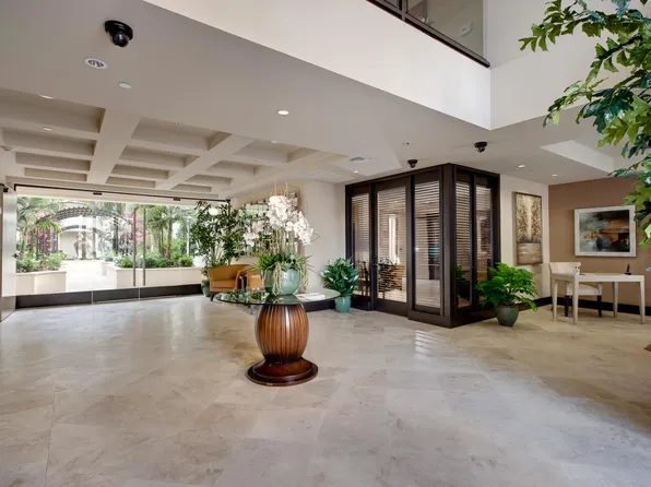 Metro Art Brentwood, 11771 Montana Ave #2B-2Ba-1425Sqft, Los Angeles, CA 90049