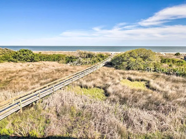 40 Folly Field Rd APT A325, Hilton Head Island, SC 29928