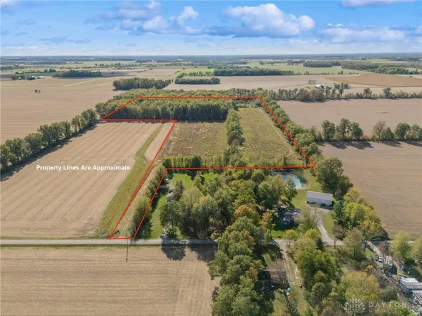 31 Shull Rd, Blanchester, OH 45107