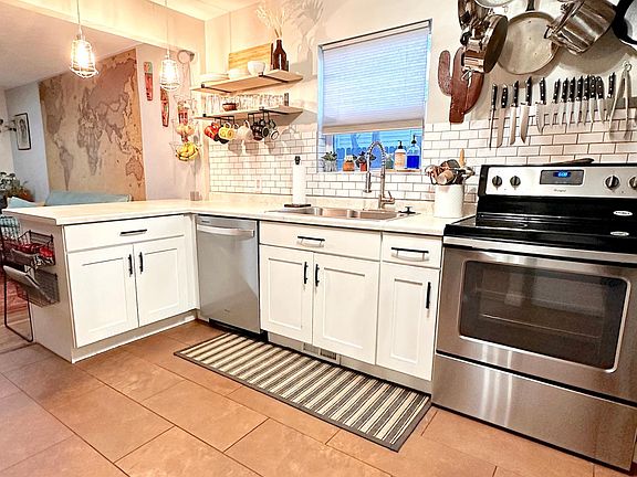 2nd image of 1022 S Pueblo St