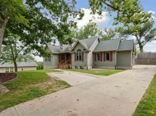 1400 34th St SE, Cedar Rapids, IA 52403
